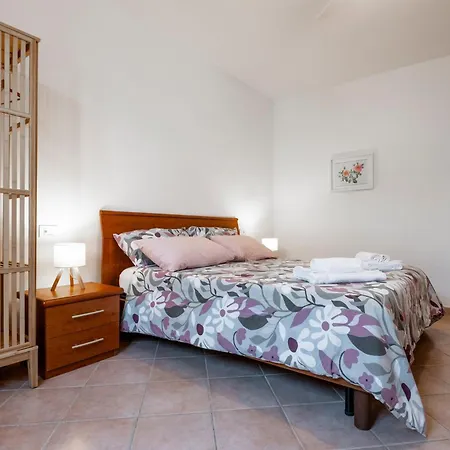 Lägenhet La Balena Rosa *