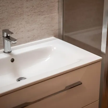 La Balena Rosa Bagni San Filippo